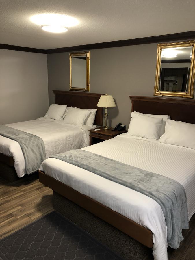 Talbot Trail Inn & Suites Leamington Eksteriør billede